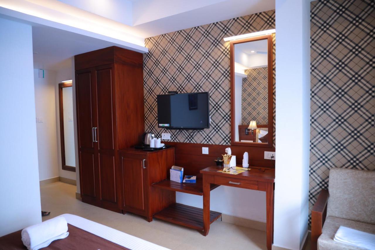 Dev Residency Hotel Thiruvananthapuram Exterior photo