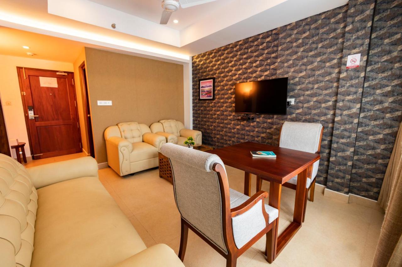 Dev Residency Hotel Thiruvananthapuram Exterior photo