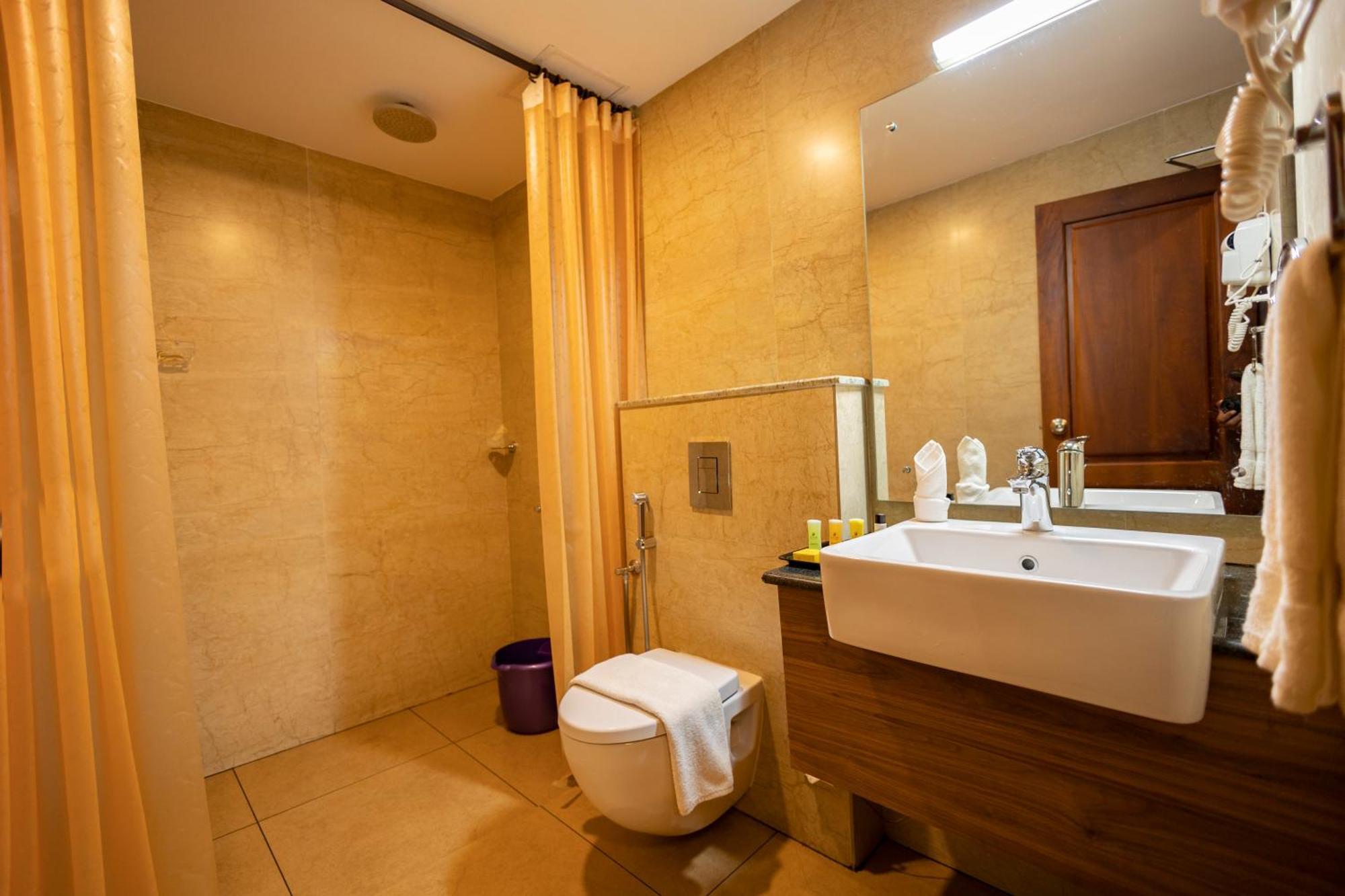 Dev Residency Hotel Thiruvananthapuram Exterior photo
