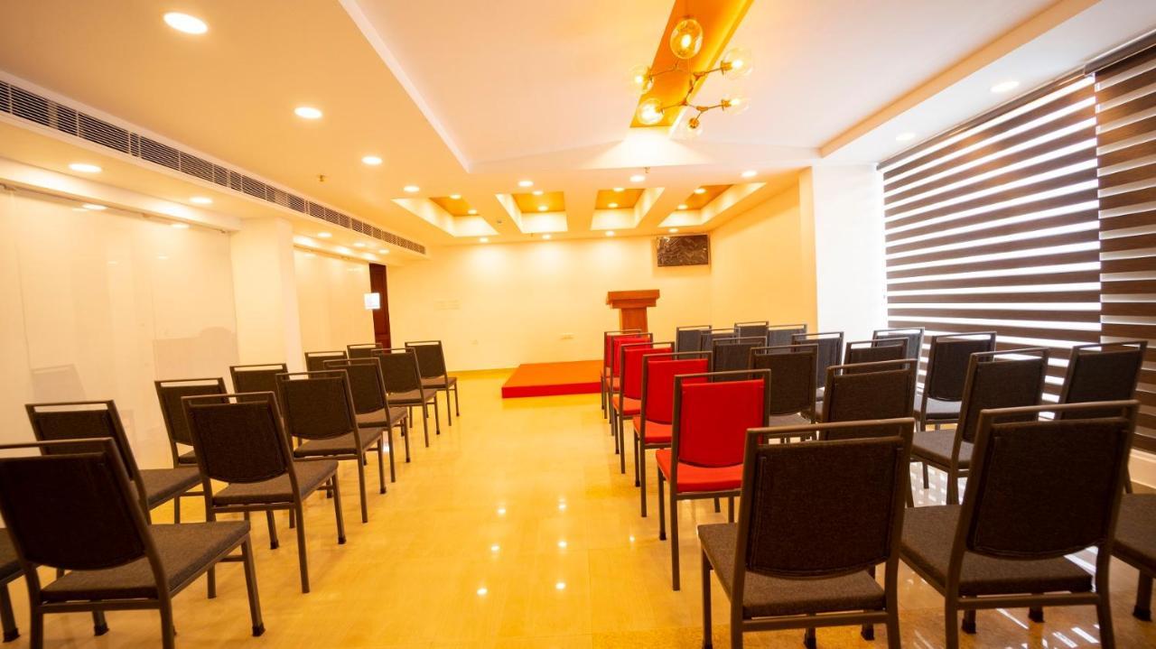 Dev Residency Hotel Thiruvananthapuram Exterior photo